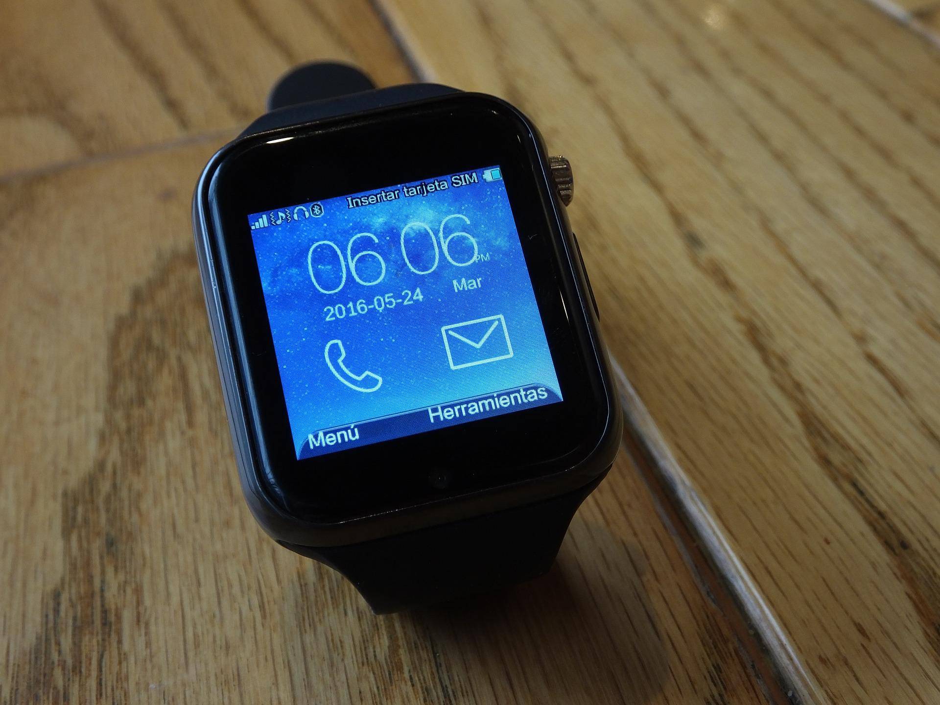健康手表智能苹果版:老年智能手表如何守护老人健康