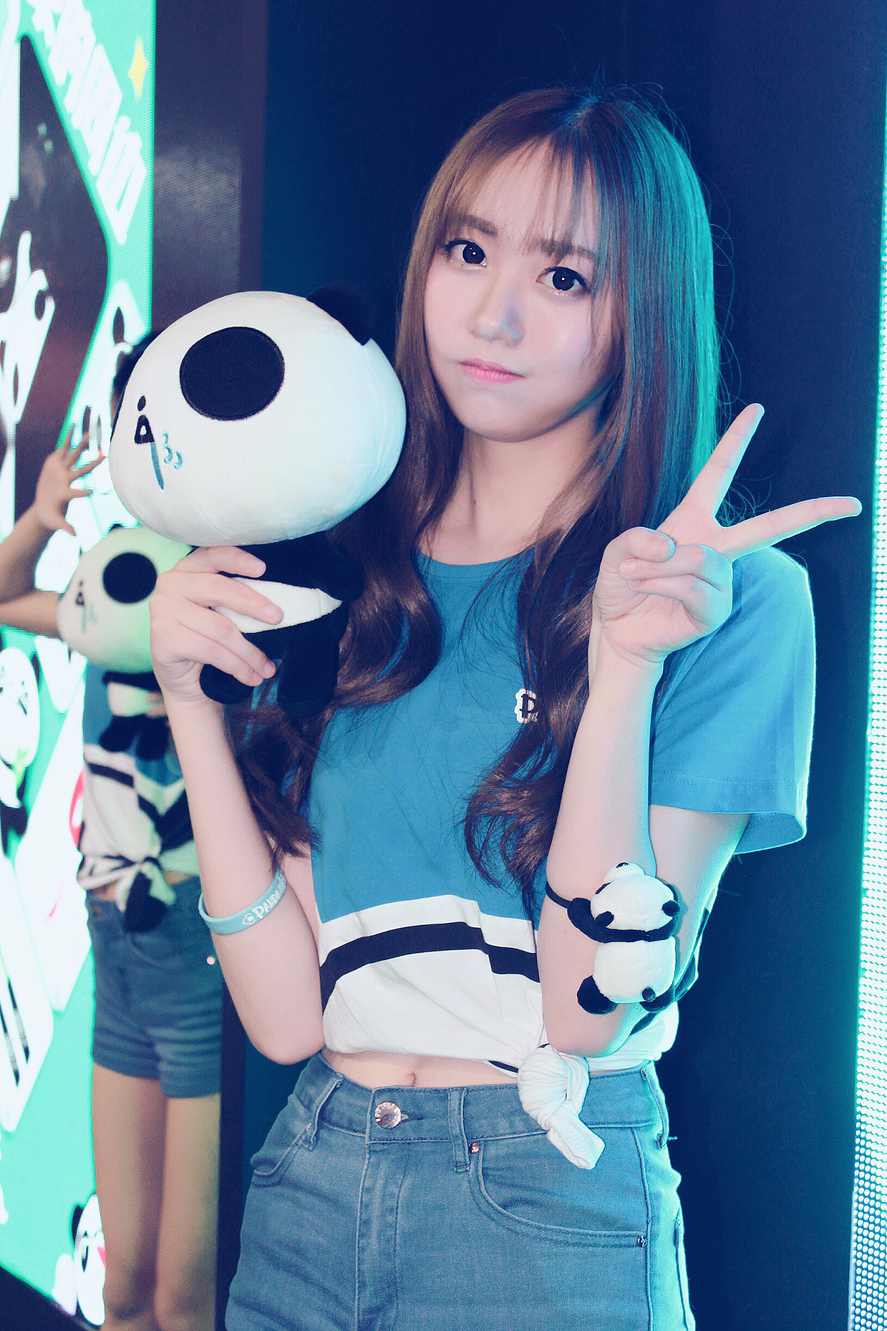 熊猫tv手机电脑版网页(熊猫tv投屏电视教程)-第5张图片-QuickQ官网 熊猫tv手机电脑版网页(熊猫tv投屏电视教程)-第5张图片-QuickQ官网